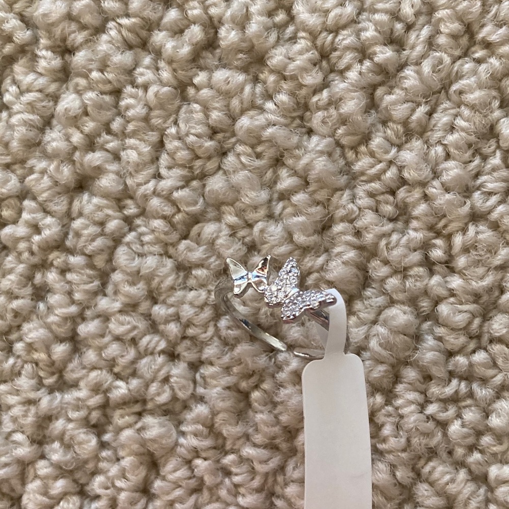 NEW Adjustable Butterfly Adjustable Zircon Silver-Plated Ring NWT